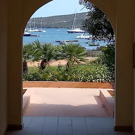 Wonderful Seafront Just Steps From The Village Beach Porto Pozzo